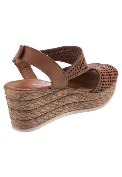 Andrea Conti Keilsandalette - Camel 12 Andrea Conti Keilsandalette - Camel -Andrea Conti 148475fd0bad4570aa0f926f98da24b3
